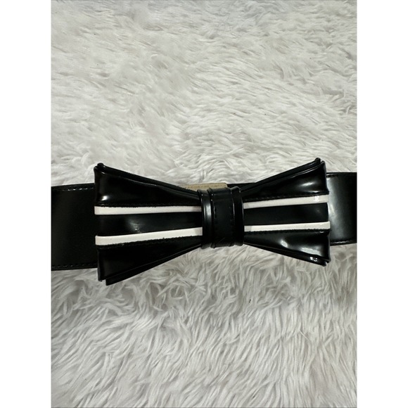 White House Black Market Black Patent Bow Belt Size M Retro Cinch Stretch Waist main image 4